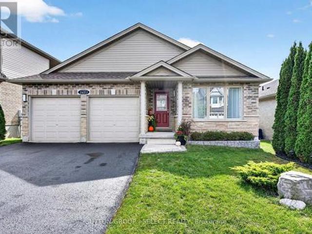 1653 Cedarcreek Crescent, London North D, ON, N5X 0C8 house for sale | Listing ID X13846 | Royal LePage