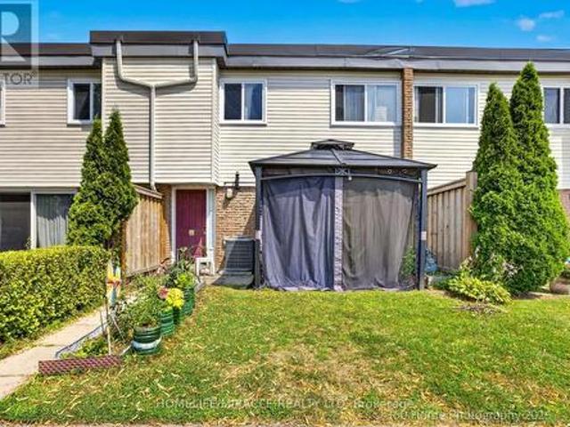 165 74 Springfair Avenue, Aurora, ON, L4G 3M2 townhouse for sale | Listing ID N13632 | Royal LePage