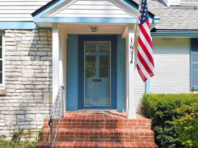165 Cherokee Park