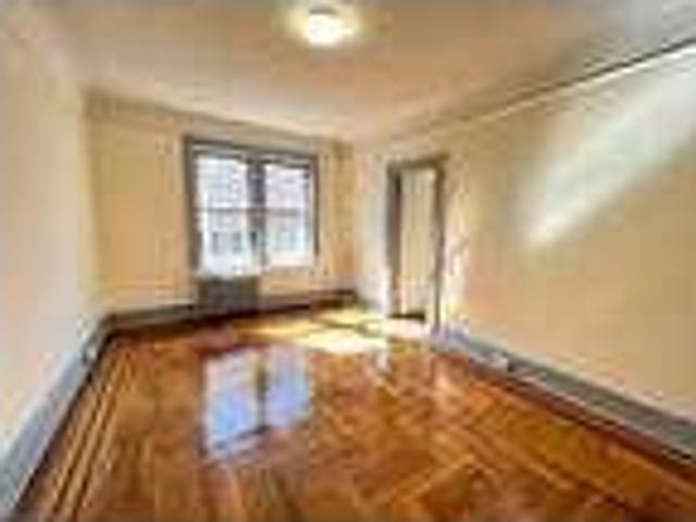 165 Augusta St #D6, Irvington, NJ 07111