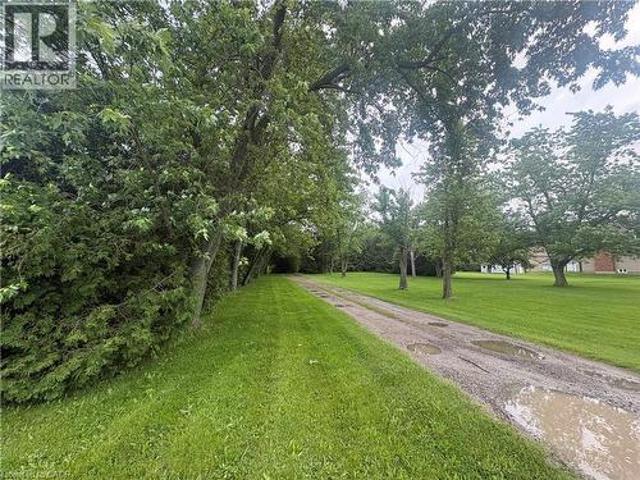 165 E Ridge Road E, Grimsby, ON, L3M 4E7 house for sale | Listing ID 40838 | Royal LePage