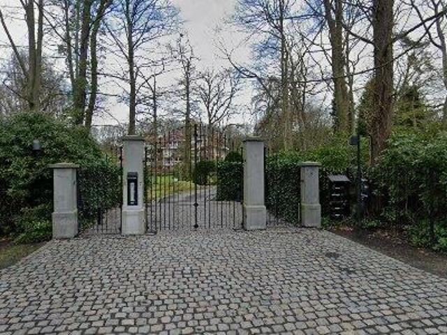 165 m2 apartment for rent in Kapellen