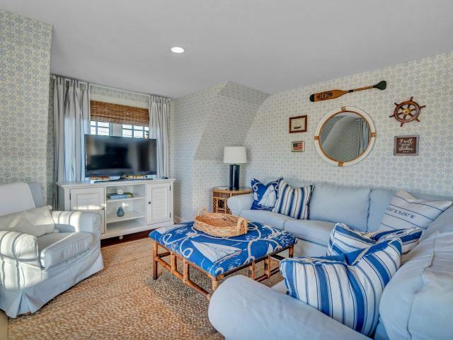 165 Middle Beach Road, Madison, US, CT