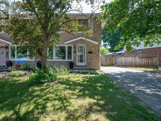 165 Selkirk Drive, Kitchener, ON, N2E 1M5 house for sale | Listing ID X13570 | Royal LePage