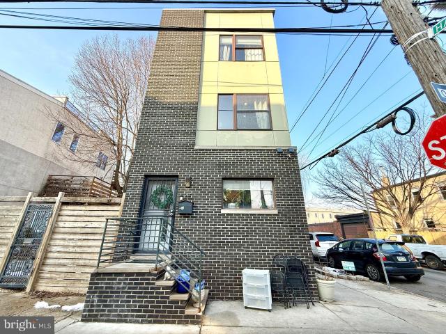 165 W Thompson St, Philadelphia, PA 19122 | MLS #PAPH2622