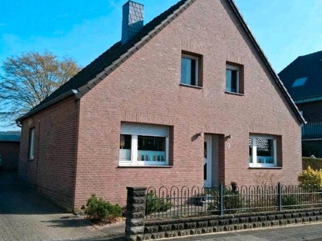 165m² Einfamilienhaus mit großem Garten in Viersen Boisheim