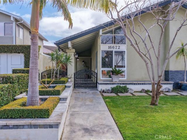 16672 Bolero Ln, Huntington Beach, CA 92649 | MLS #OC26043