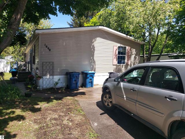 1668 Rex Place
