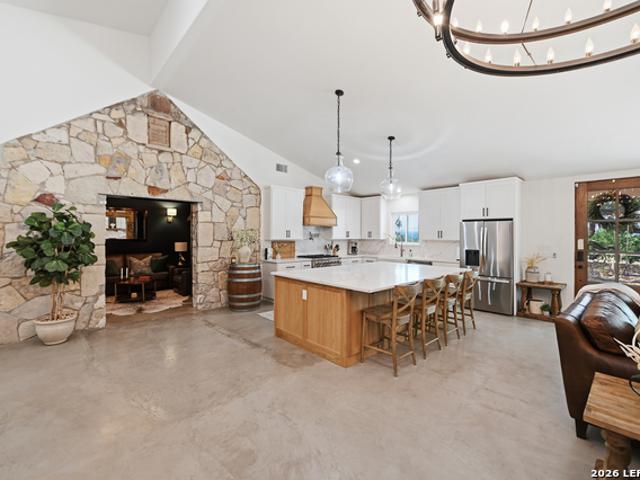 1668 Rocky Rd