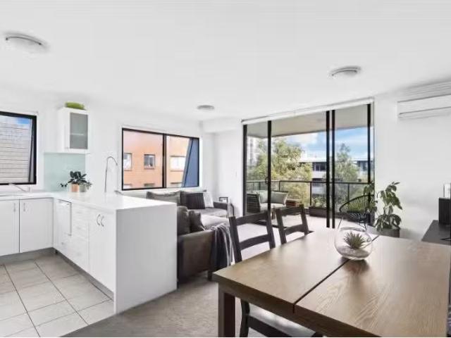 16603/177 219 Mitchell Road, Erskineville Apartment for rent.