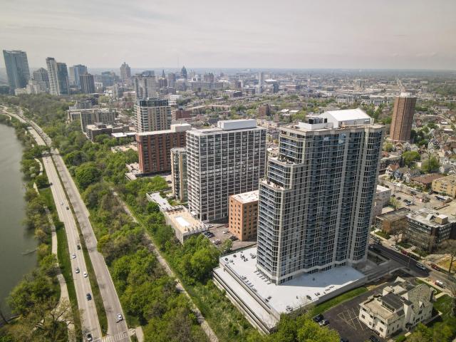 1660 N Prospect Ave, Unit 2002