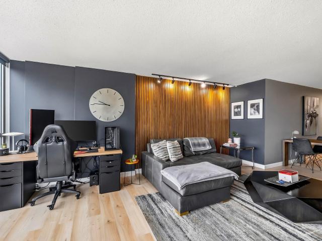1660 N Prospect Ave, Unit 704