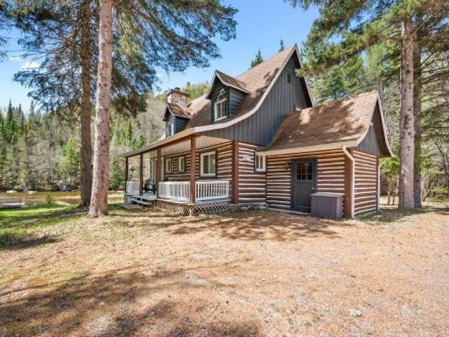 1660 Rue Campeau, Val David, QC, J0T 2N0 house for sale | Listing ID 17834 | Royal LePage