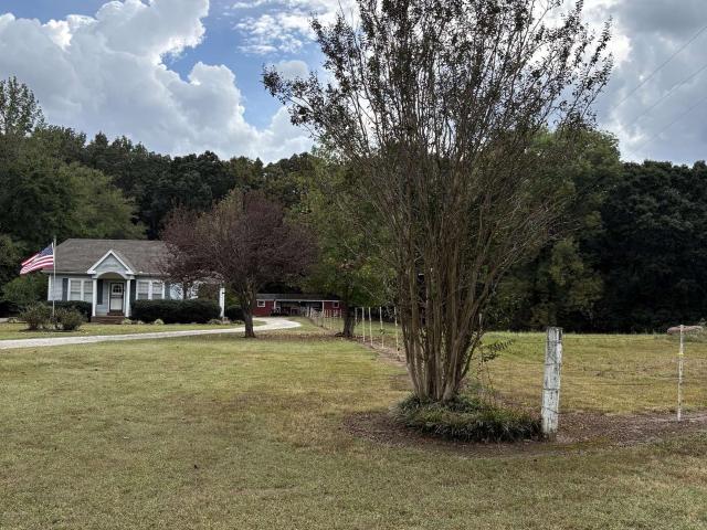 1660 railroad dr