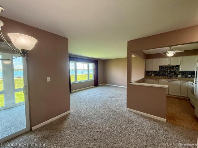1660 River Road # 19