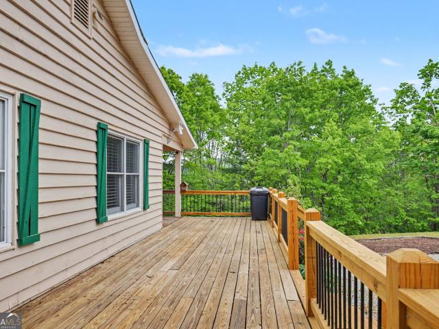 1661 E Boggs Mountain Road