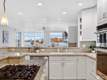 1661 Harbor Avenue SW # 301