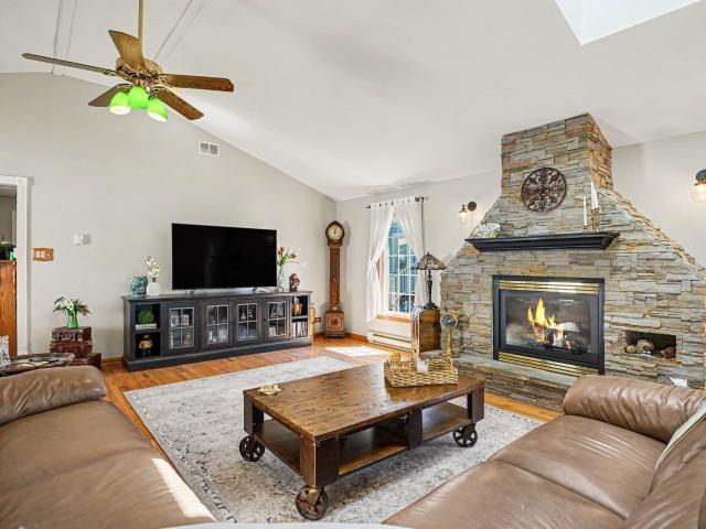16639 Lakeview Drive
