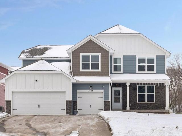 1663 Oak Creek Dr, Chaska, MN 55318