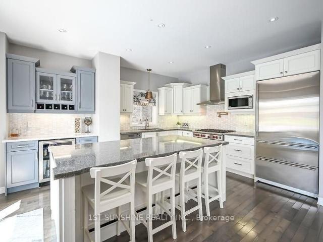166 Irwin Avenue, Hamilton