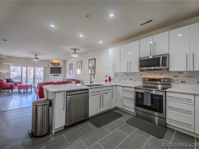 166 Oak Harbor Drive 4C
