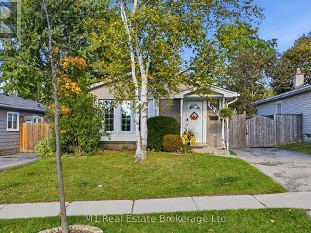 166 Natchez Road, Kitchener, ON, N2B 3L2 house for sale | Listing ID X13884 | Royal LePage