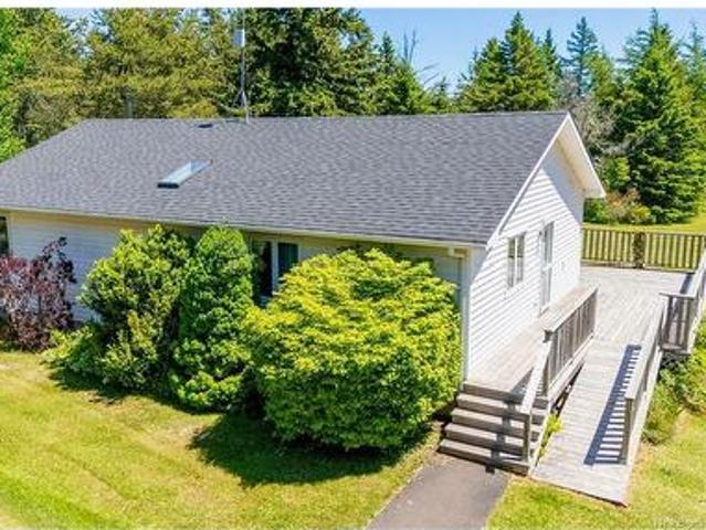 166 Route 960, Cape Tormentine, NB, E4M 2C6 Luxury House for sale | Listing ID NB141917 | Royal LePage Carriage Trade Luxury Properties