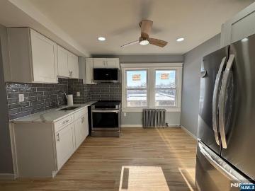 166 Rutherford Place 2, North Arlington, US, NJ