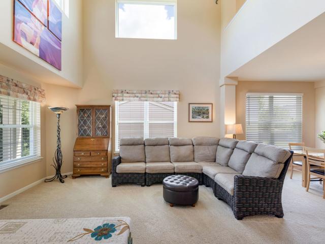 1675 Seaton Lane