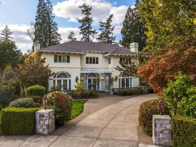 1677 Leslie Ln, Lake Oswego, OR 97034