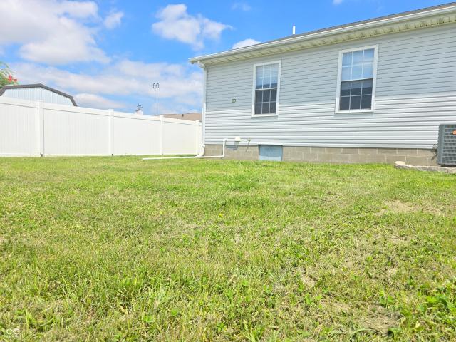 1677 W Kole Drive
