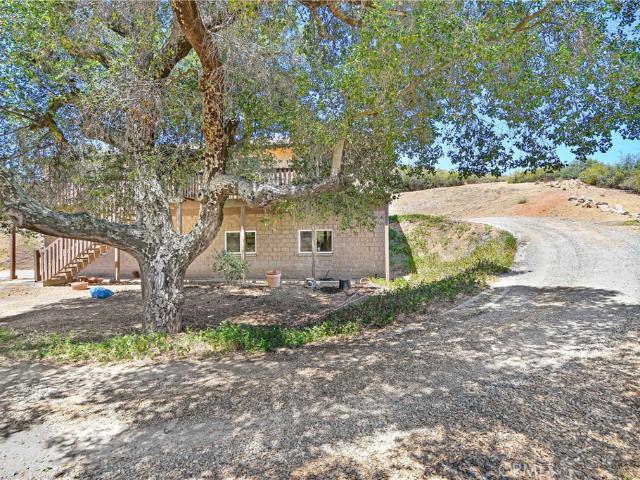 16789 Valley Hi