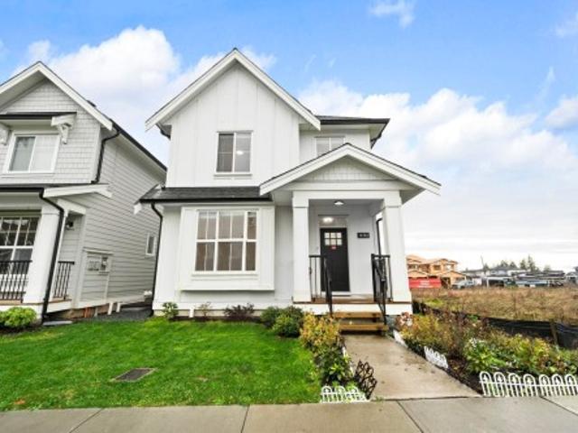 1678 A Avenue, Surrey, BC, V3Z 0M3 house for sale | Listing ID R3173 | Royal LePage