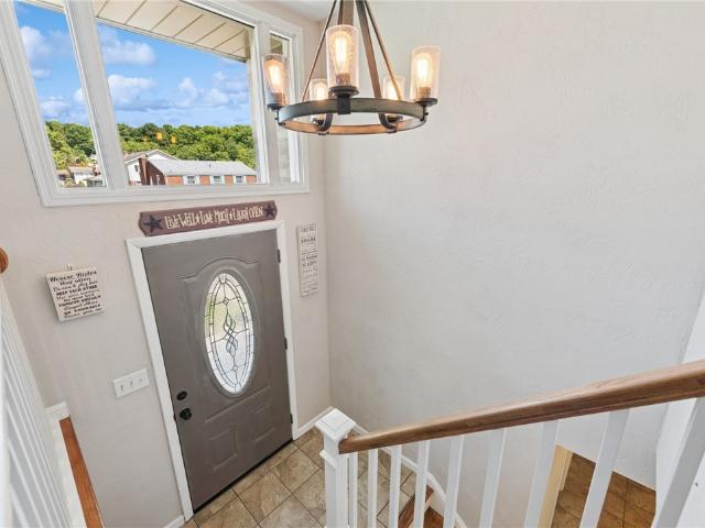 1678 Diane Merle Dr