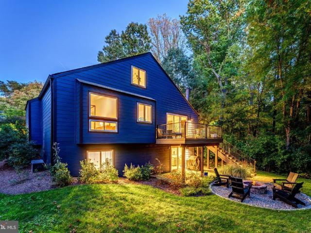 1679 Cedar Hollow Way
