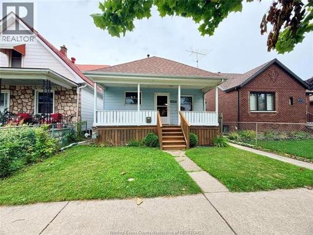 1670 Albert, Windsor, ON, N8Y 3R5 house for sale | Listing ID 26019 | Royal LePage