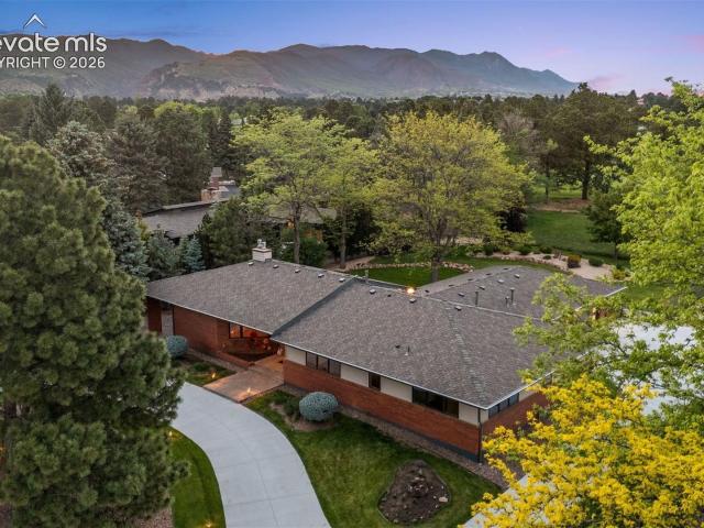 1670 Hill Circle