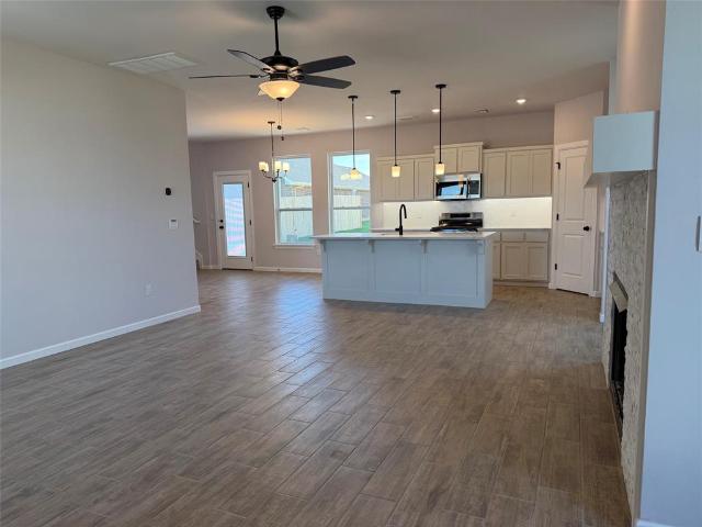 1671 Bloomington Court