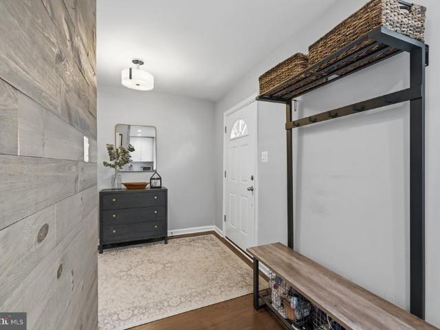 1671 Yorktown Court