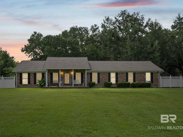 16725 Old Pierce Rd, Fairhope, AL 36532
