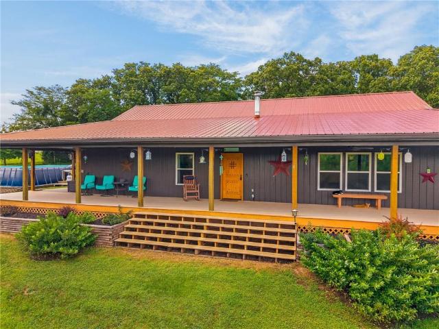 1672 NW 850th Road