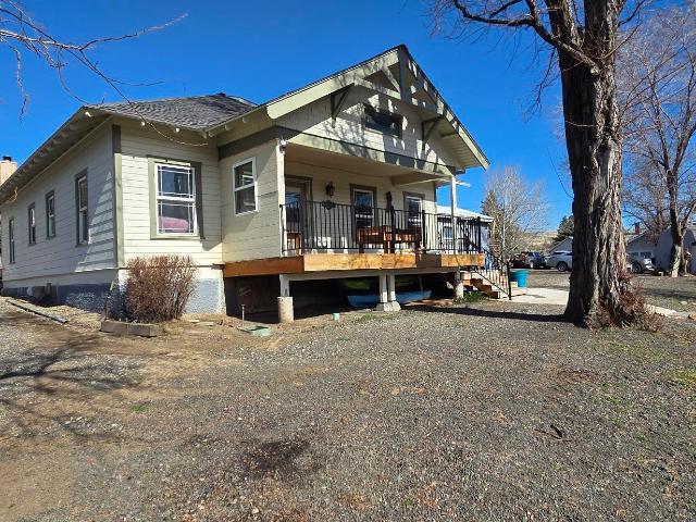 1673 Main Street