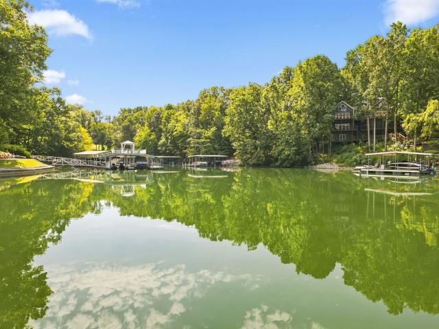 167 Bluff Dr