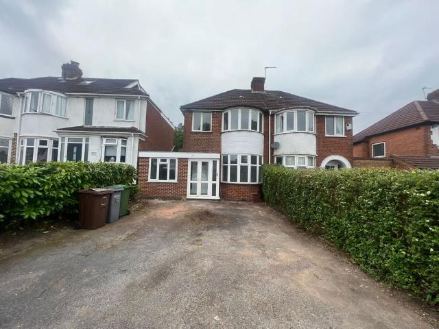 167 Lode Lane, Elmdon Heath, B91 2HW, United Kingdom | 3 bed duplex for rent #139404749 | Rentberry