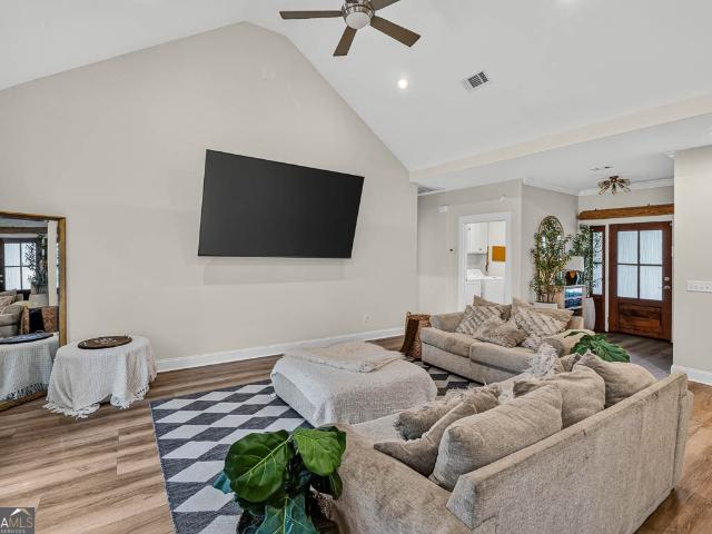 167 Silver Bluff Circle