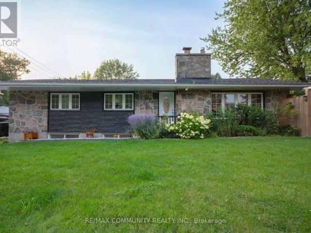 167 Simpson Road, Ajax, ON, L1S 2V7 house for sale | Listing ID E13682 | Royal LePage