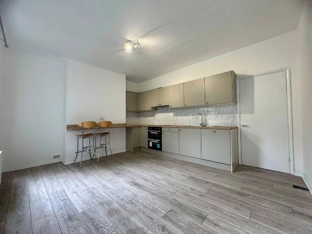 167 St James Road, Croydon, Surrey CR0, 3 bed flat to rent, £1,850 pcm | PrimeLocation