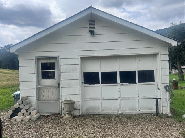 1685 Walnut Bend Rd