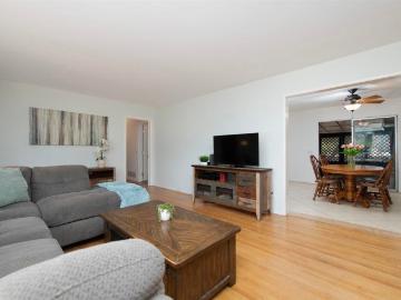 1687 S Citrus