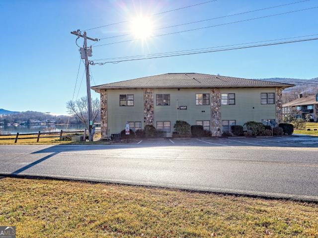 1688 Lakeview Drive 1D